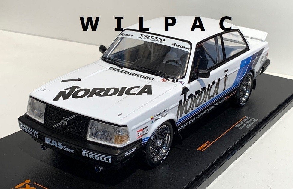 Volvo 240 Turbo. Nordica #1 en #2. ETCC Brno 1986 1:18. IXO., Ophalen of Verzenden, Nieuw, Auto, Overige merken