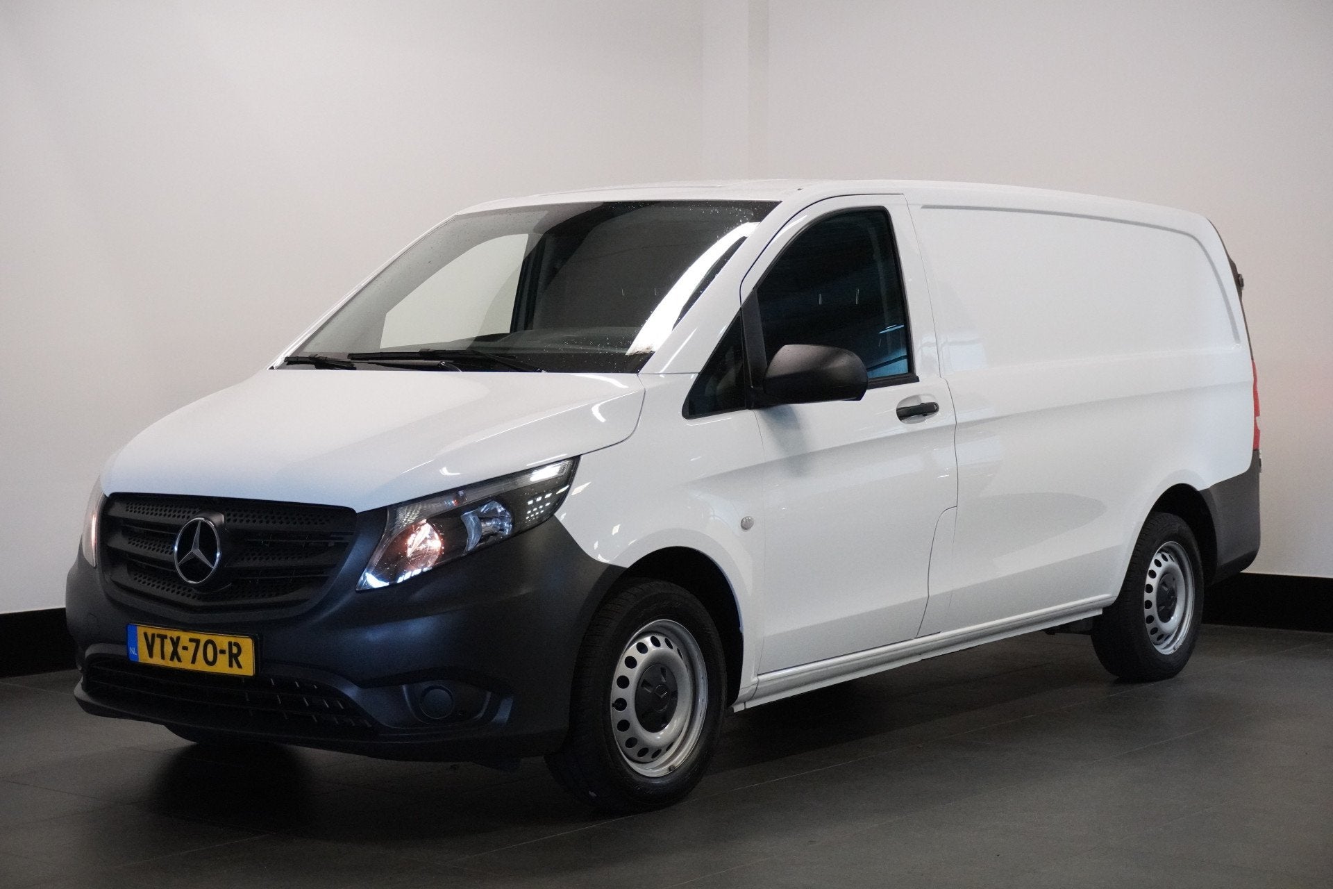 Mercedes-Benz Vito 110 CDI Lang EURO 6 - Airco - Cruise - Tr, Elektrische ramen, 4 cilinders, 2000 kg, Wit