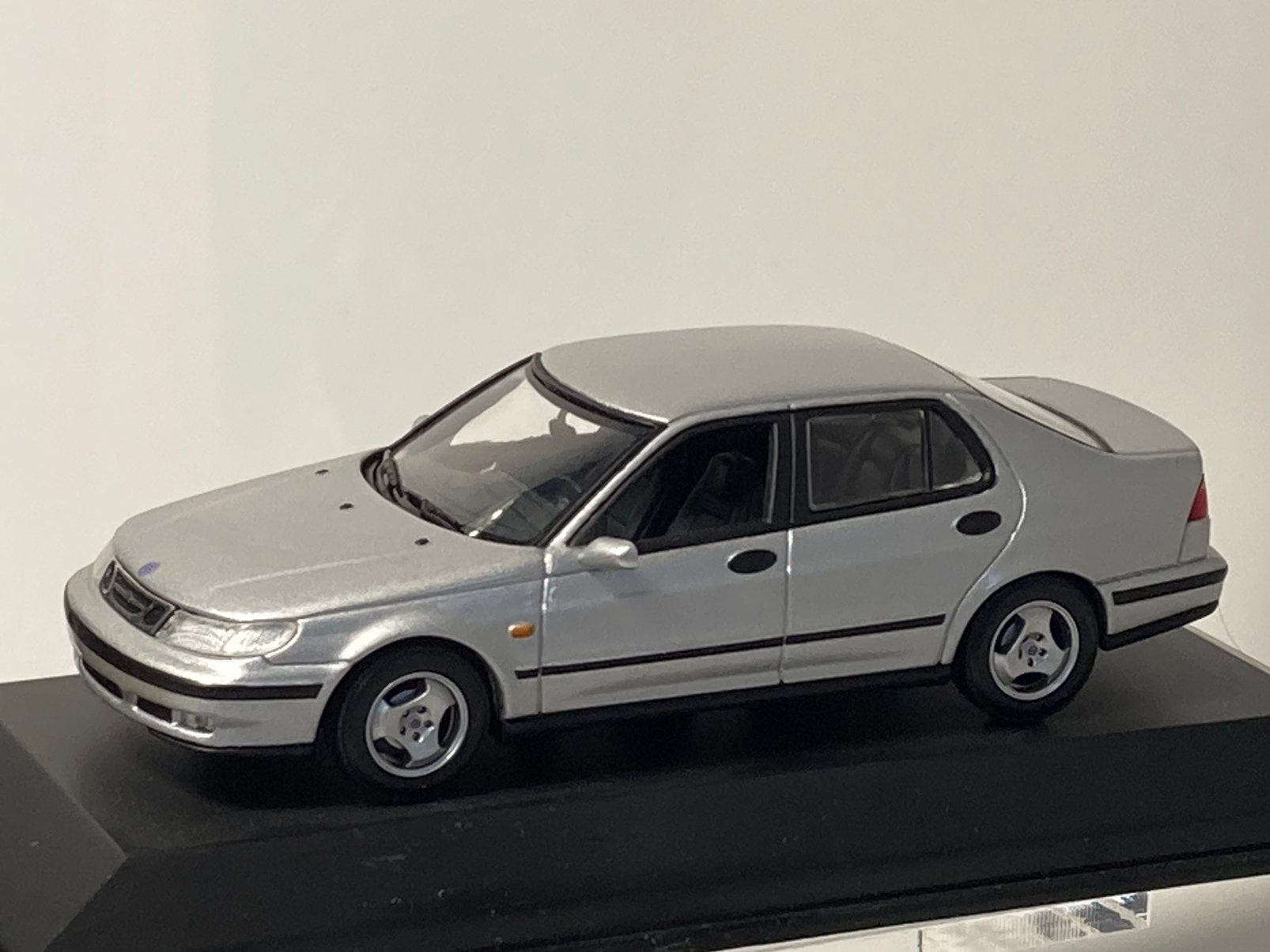 Saab 9-5 Sedan zilver 1987, Ophalen of Verzenden, Zo goed als nieuw, Auto, Overige merken