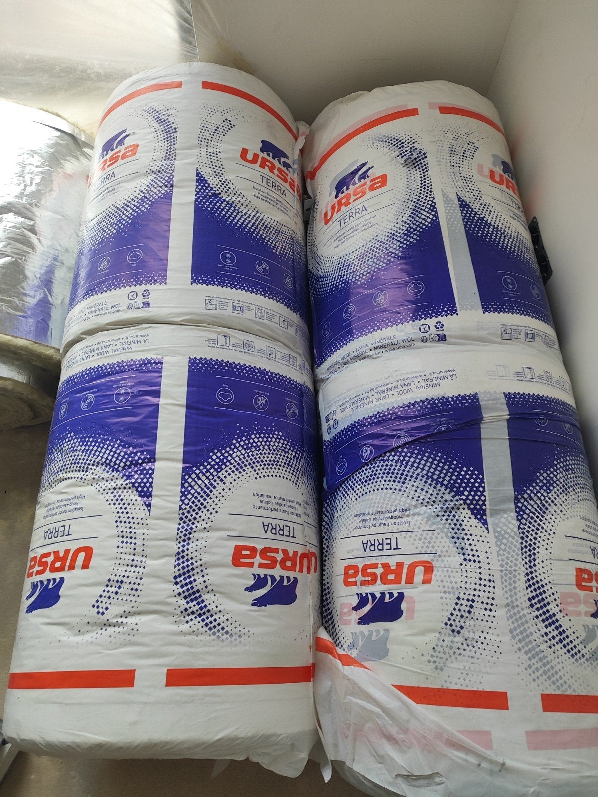 2 rollen URSA TERRA isolatiewol + reststuk, Nieuw, 15 m² of meer, Ophalen, Minder dan 4 cm