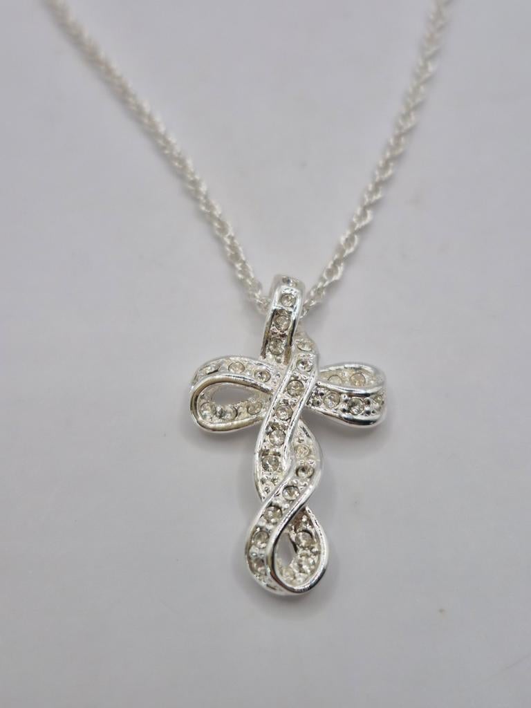 Ketting met kruisje, Sieraden, Tassen en Uiterlijk, Kettingen, Overige materialen, ., Ophalen of Verzenden, Zo goed als nieuw
