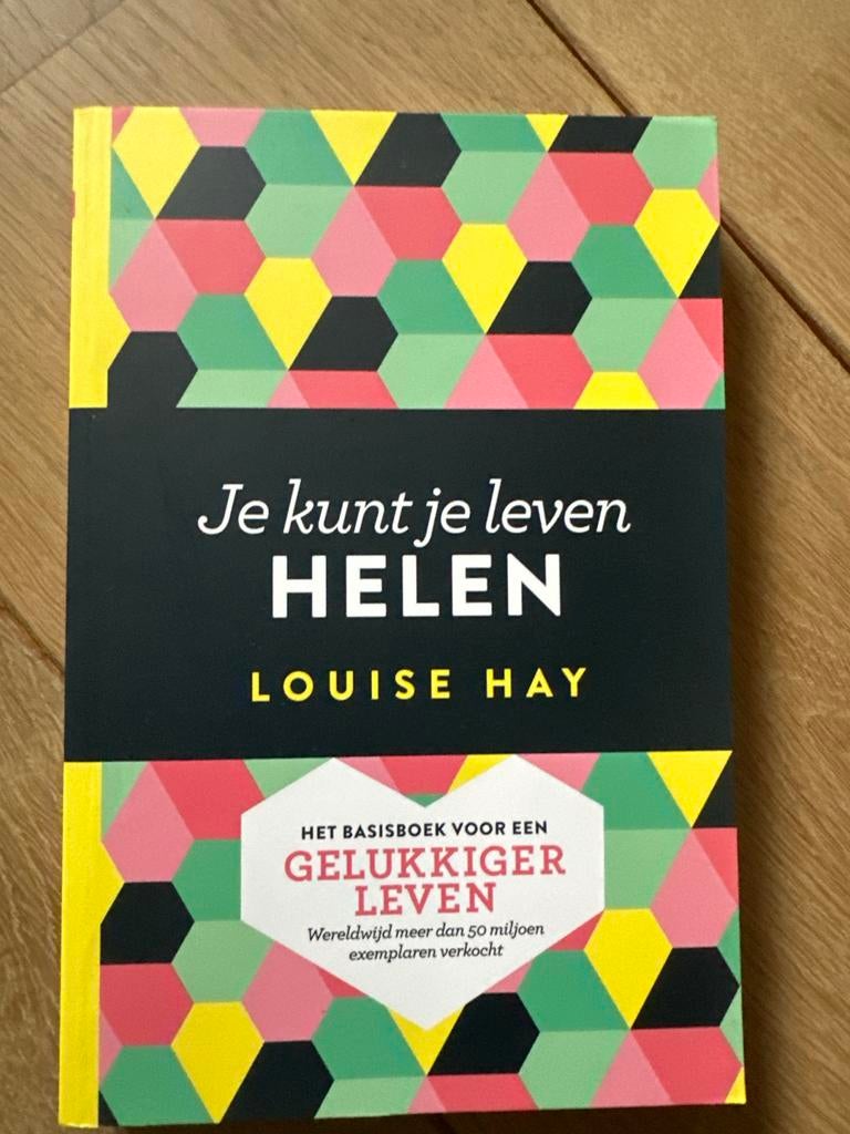 Je kunt je leven HELEN - Louise Hay (2022 editie), Boeken, Ophalen of Verzenden, Zo goed als nieuw, Gezondheid en Conditie