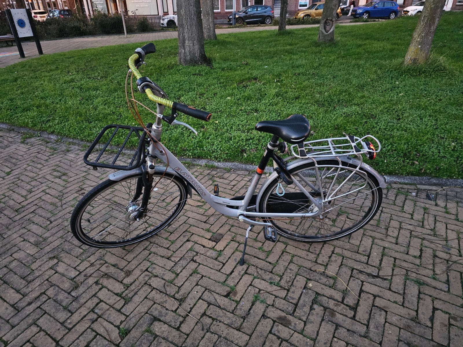 Batavus Weekend Damesfiets met Voordrager, Ophalen, Terugtraprem, Versnellingen, Batavus