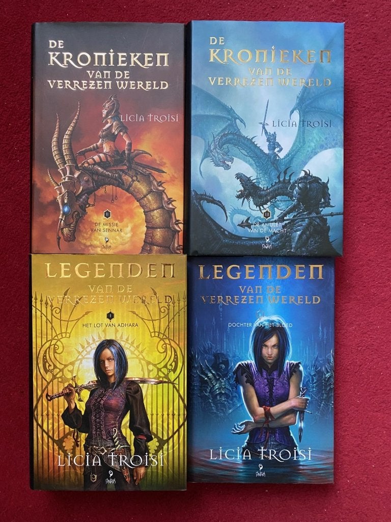 LICIA TROISI VERSCHILLENDE LOSSE DELEN TE KOOP,ZO GOED ALS N, Boeken, Ophalen of Verzenden, Zo goed als nieuw