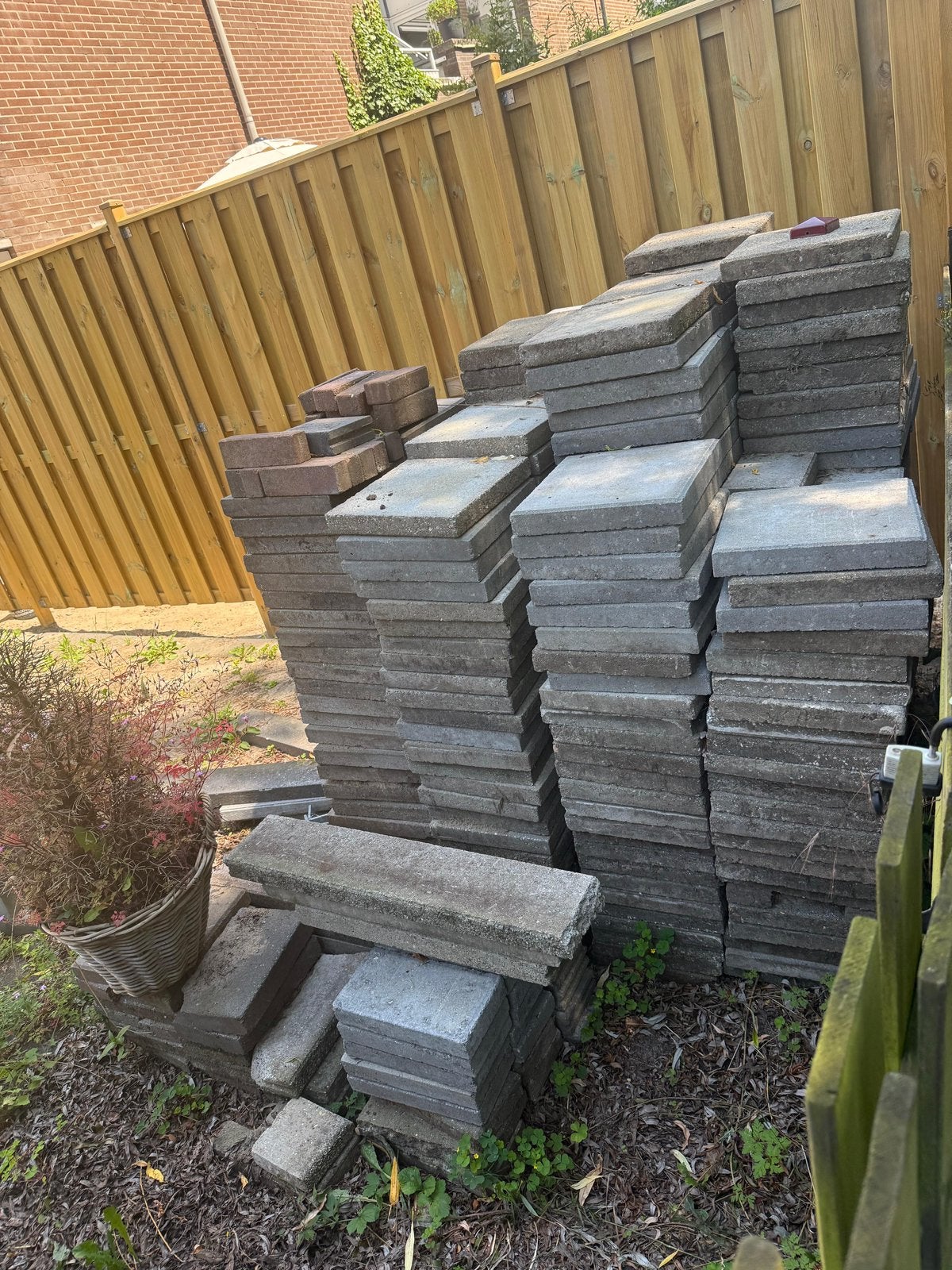 GRATIS stoeptegels, Tuin en Terras, Ophalen, Zo goed als nieuw, Beton, Terrastegels