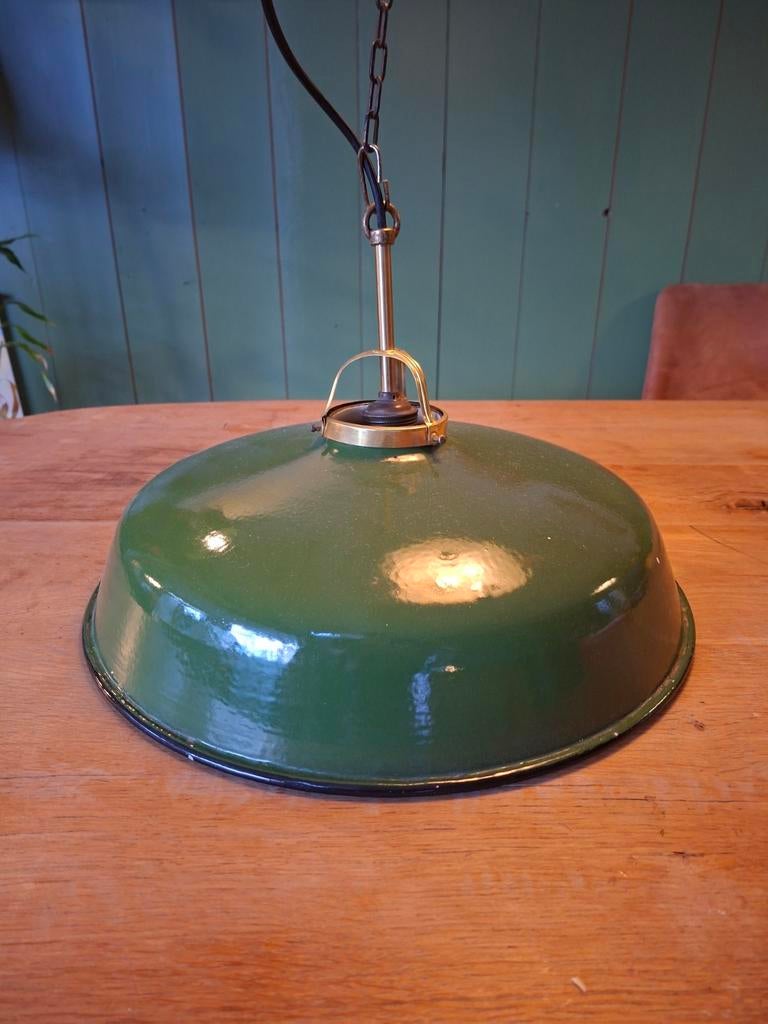 Groen emaille hanglamp , vintage fabriekslamp, Antiek en Kunst, Antiek | Lampen, Ophalen of Verzenden