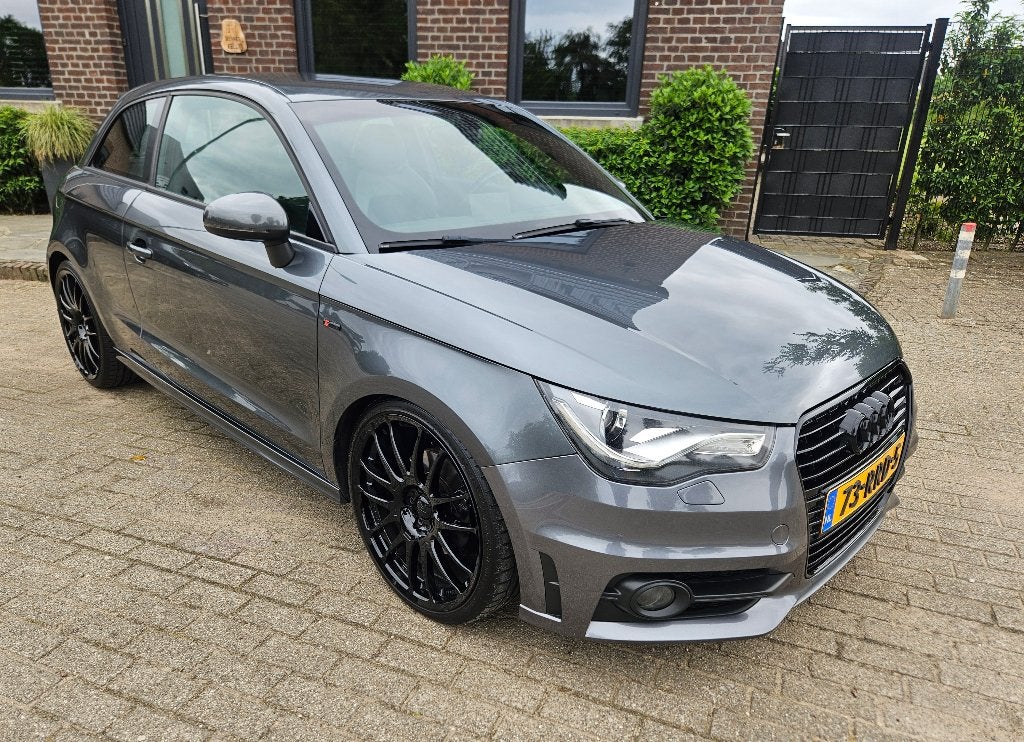 Audi A1 1.4 Tfsi 90KW 2011 Grijs, Auto's, Audi, Voorwielaandrijving, Euro 5, A1, Zwart