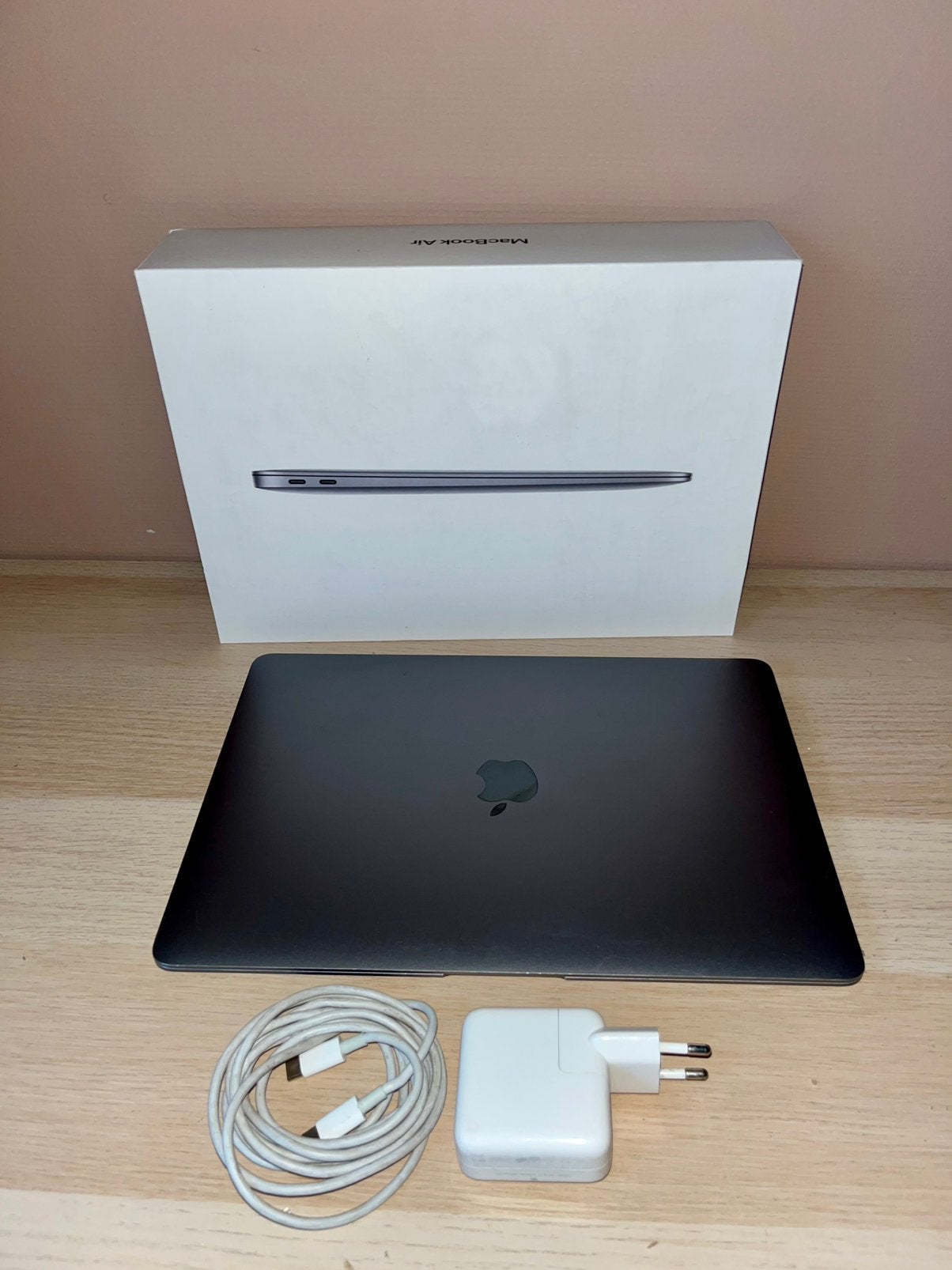 Macbook Air 13” (2020)