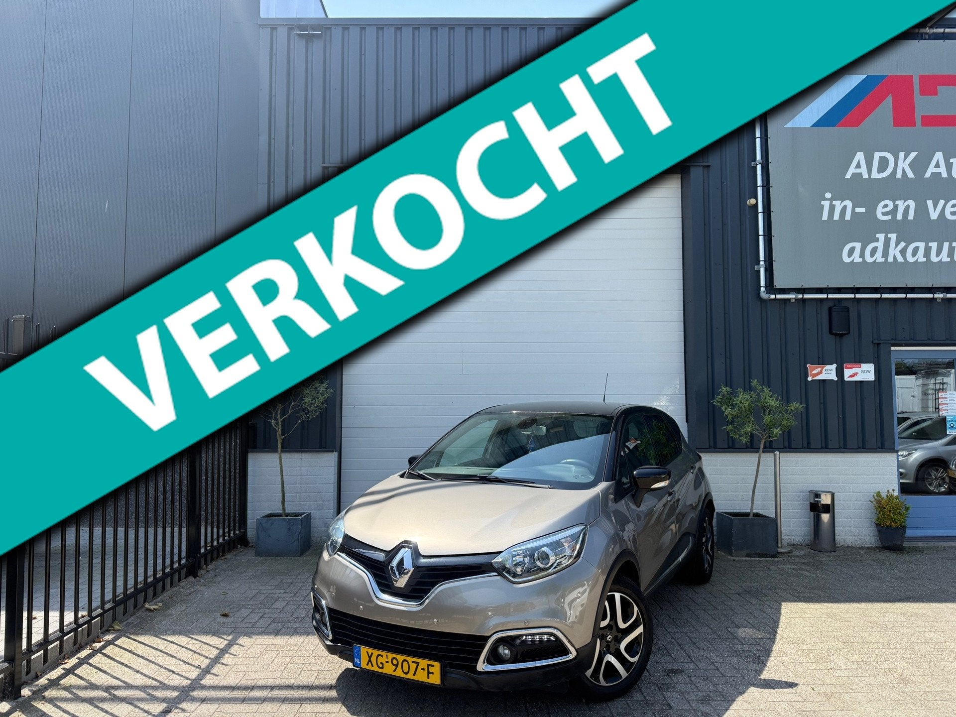 Renault Captur 0.9 TCe Dynamique KEYLESS/NAVI/2X PDC/CLIMA/T, Auto's, Renault, Voorwielaandrijving, Stof, Gebruikt, Zwart