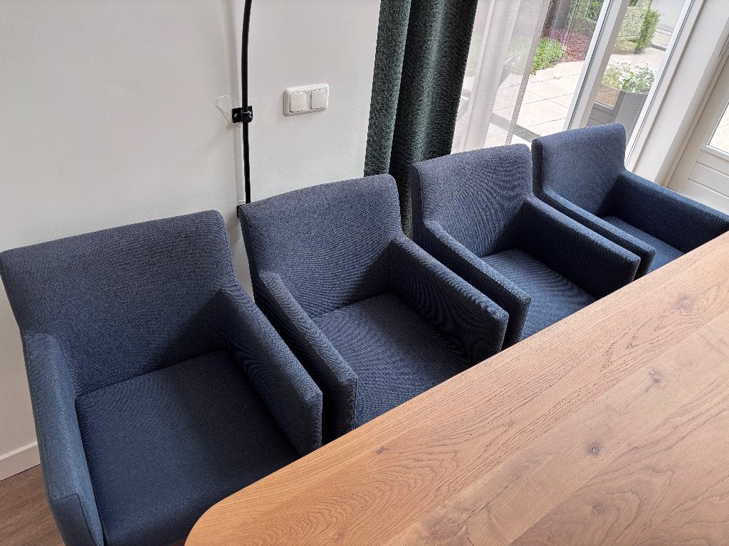 8 Eetkamer stoelen blauw, Ophalen, Hout, Blauw, Zo goed als nieuw