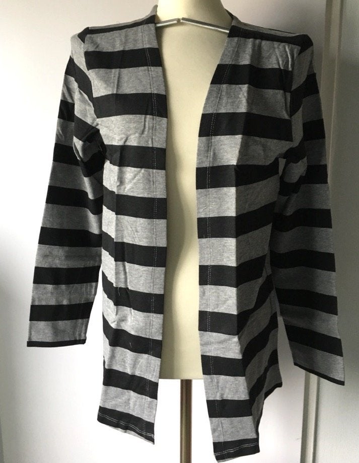 Nieuw zwart-grijs gestreept vest. maat L, Ophalen of Verzenden, Nieuw, Maat 42/44 (L), Grijs