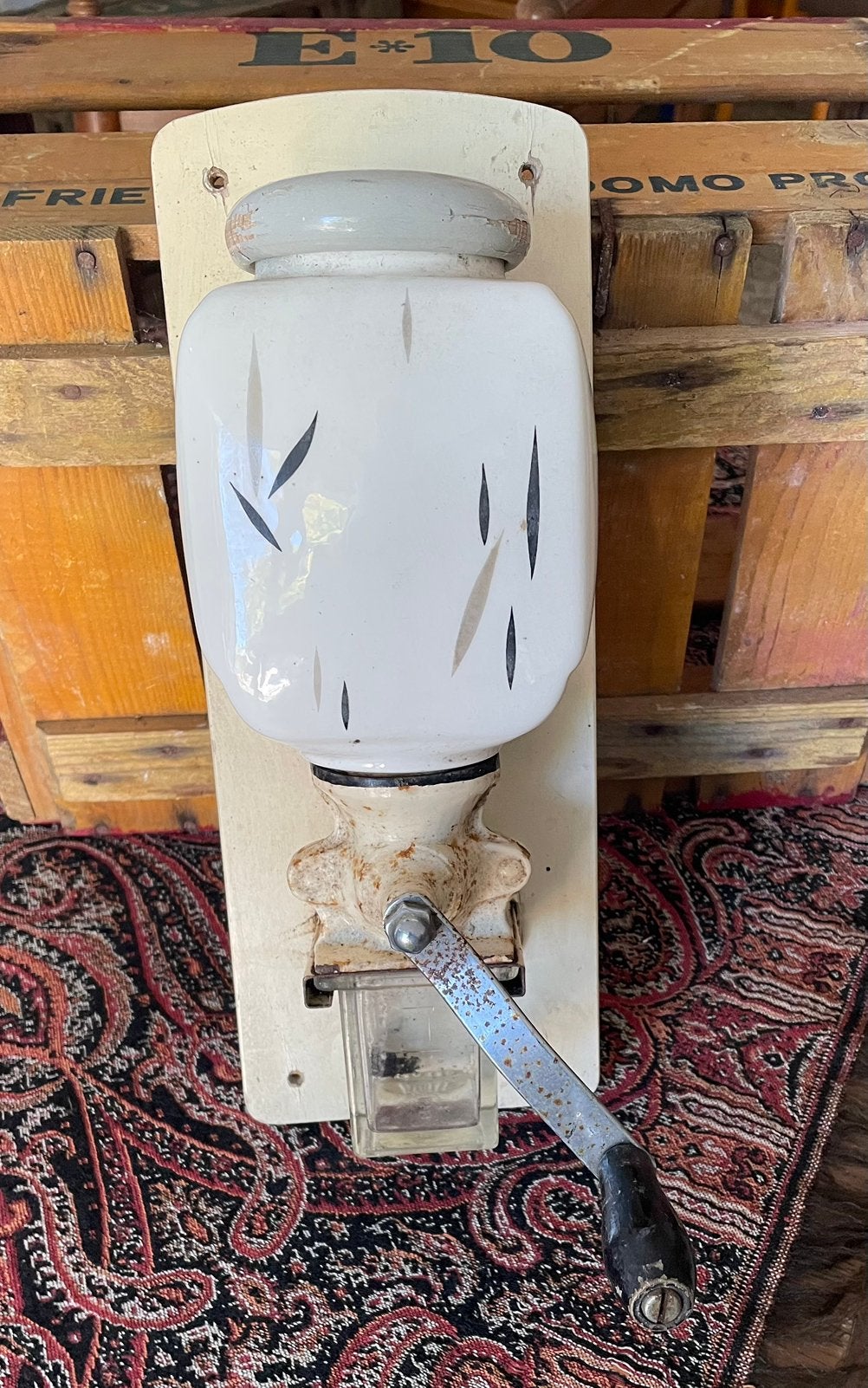 Een antieke wandkoffiemolen van PeeDee, Antiek en Kunst, Ophalen of Verzenden