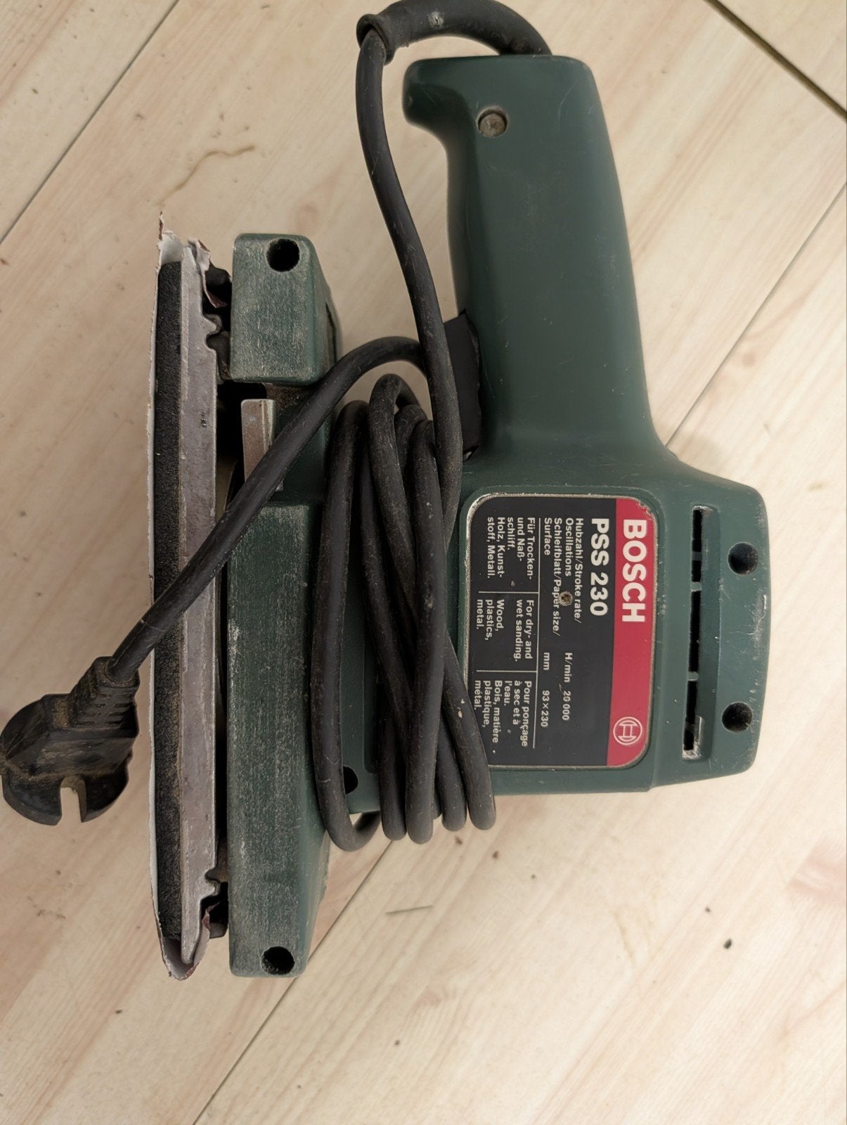 Bosch PSS 230 Vlakschuurmachine met schuurpapier, Ophalen of Verzenden, Gebruikt, Minder dan 600 watt, Vlakschuurmachine