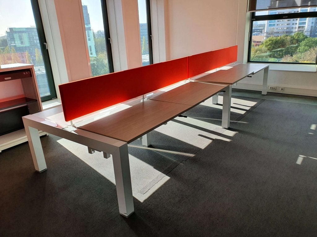 KEMBO slinger werkplek / werkbench / eiland / callcenter, Huis en Inrichting, Overige typen, In hoogte verstelbaar, Kembo, Herengracht 178, 1016 BR Amsterdam