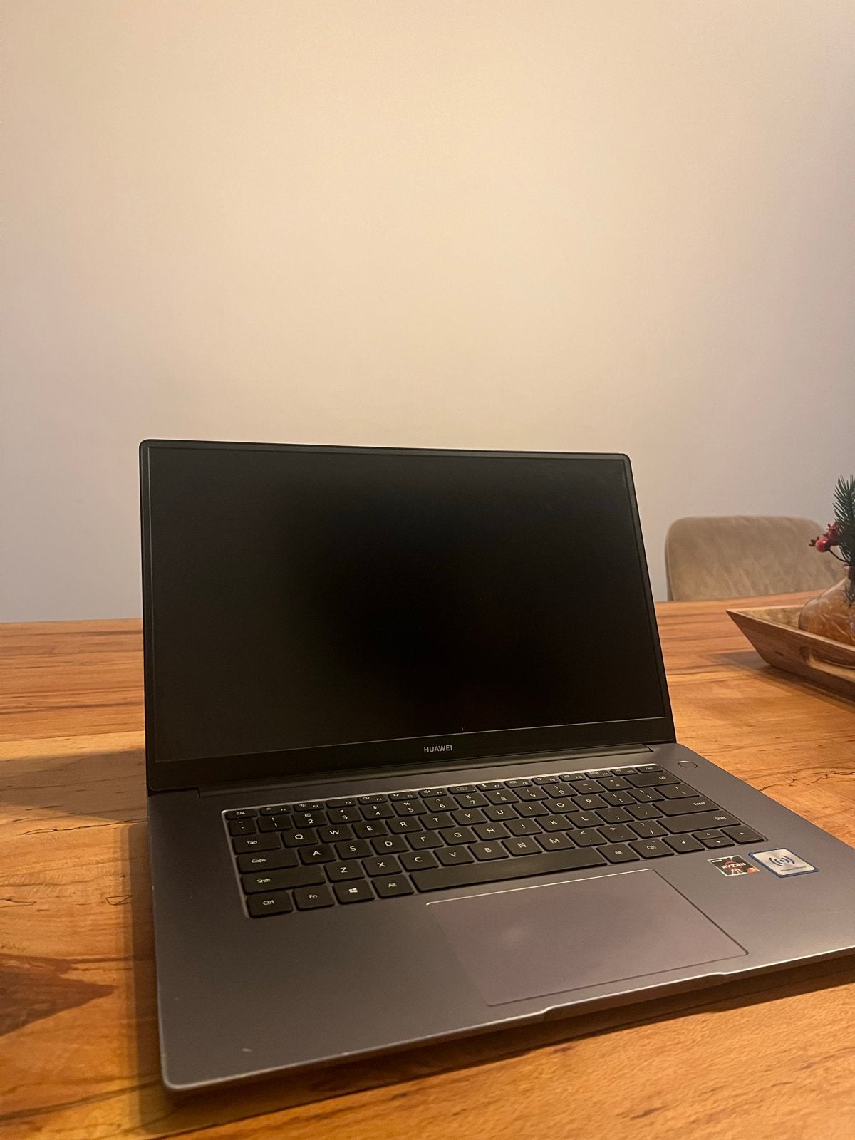 Huawei MateBook D 15, Ophalen, Gebruikt, Met videokaart, 2 tot 3 Ghz