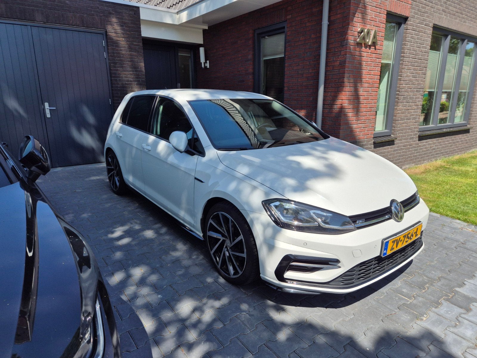 VW Golf 7.5 Highl. Busin.R-Line 1.4 TSI 125pk 2018 lage kms, Auto's, Euro 6, 4 cilinders, Alcantara, Wit