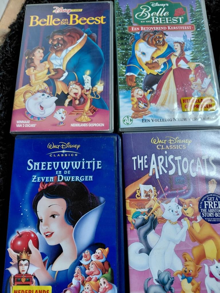 Te koop de echte walt Disney films op video, Alle leeftijden, Ophalen, Zo goed als nieuw