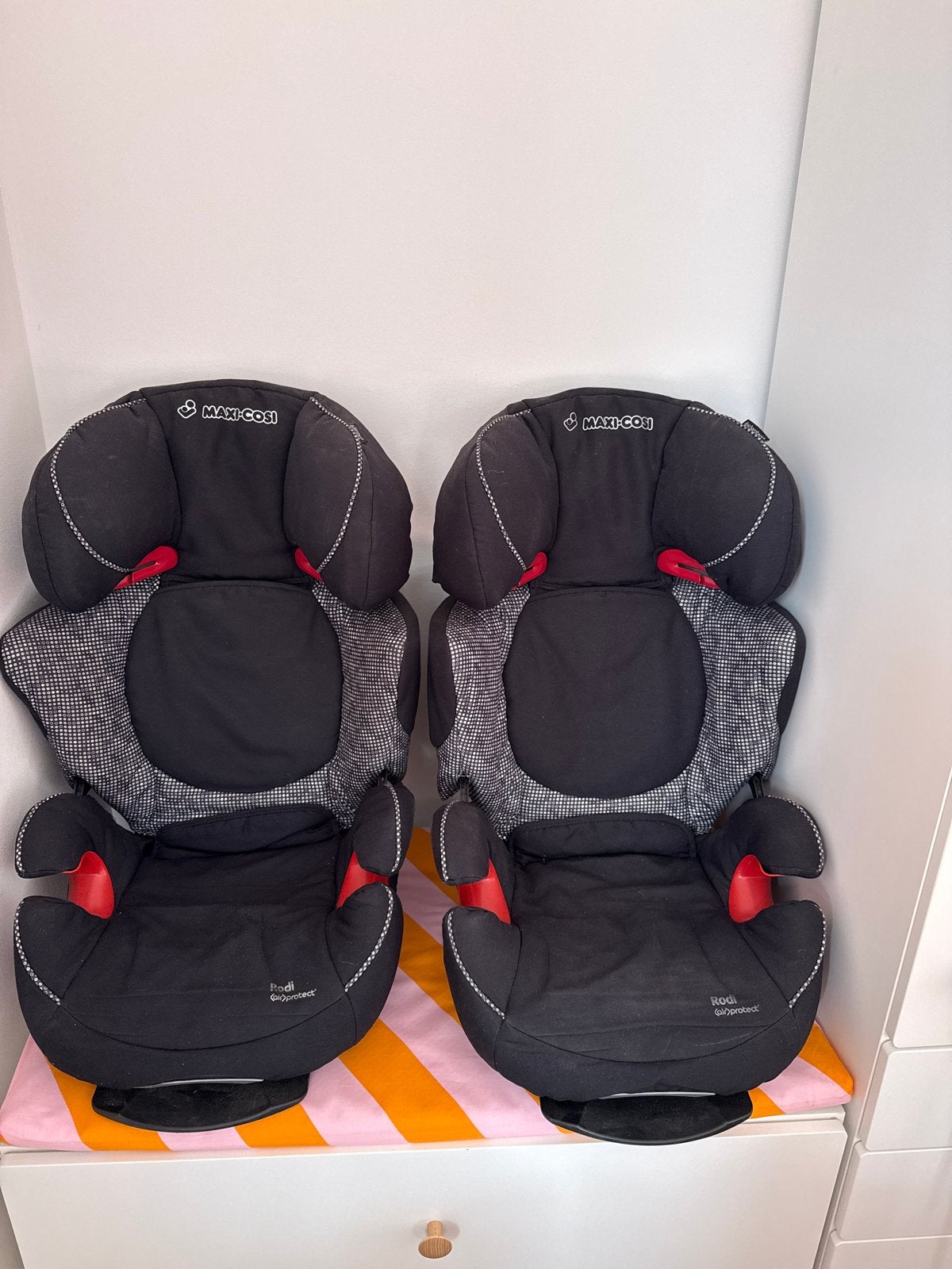 Maxi-Cosi Rodi AirProtect autostoeltjes (2 stuks), Ophalen, 15 t/m 36 kg, Zijbescherming, Maxi-Cosi