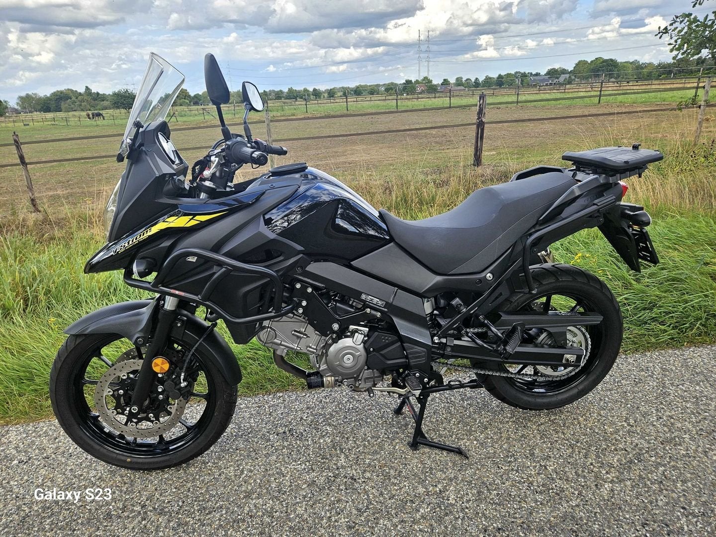 SUZUKI V-STROM DL650 ABS 2023 ZWART TRACTIECONTROL 8004 Km, Motorrijbewijs A, Bedrijf, Onbekend, Meer dan 35 kW
