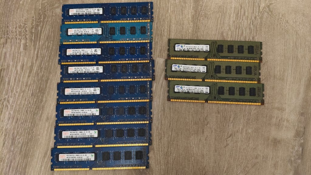 Hynix PC RAM 4GB + 2GB = 38GB 2rx8 PC3(GROTE PARTIJ), Ophalen of Verzenden, Zo goed als nieuw, DDR3, Laptop