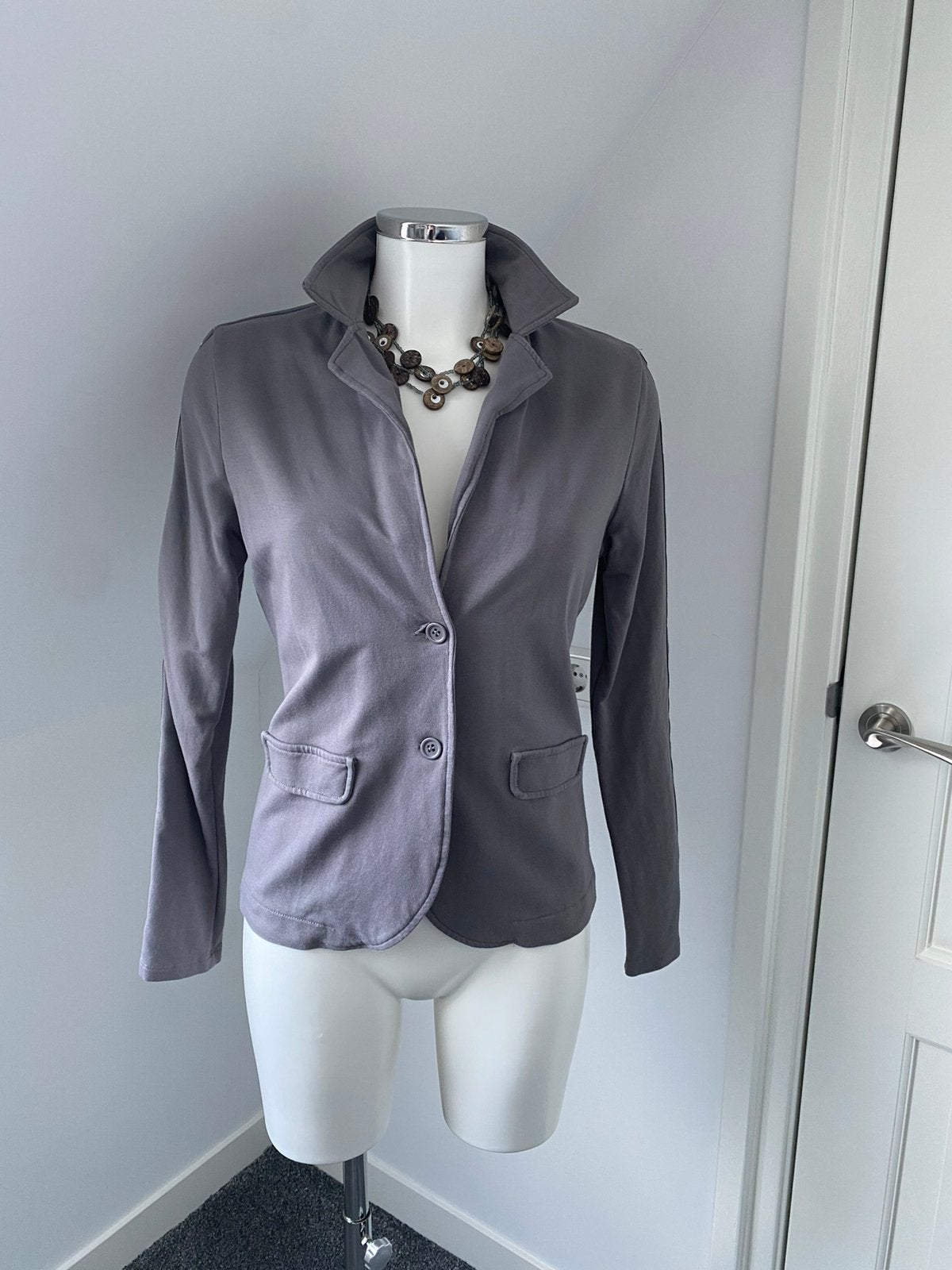 (NIEUW) prachtige jasje / blazer van ZoSo maat 36-S, Kleding | Dames, Jasjes, Kostuums en Pakken, Ophalen of Verzenden, Zo goed als nieuw