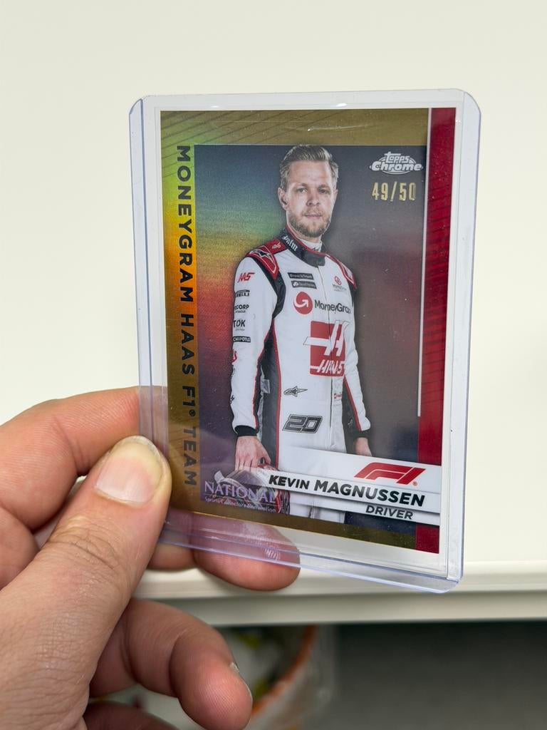 F1 Topps Chrome 2023 Magnussen Gold /50 formula 1 Limited, Ophalen of Verzenden, Nieuw, Formule 1
