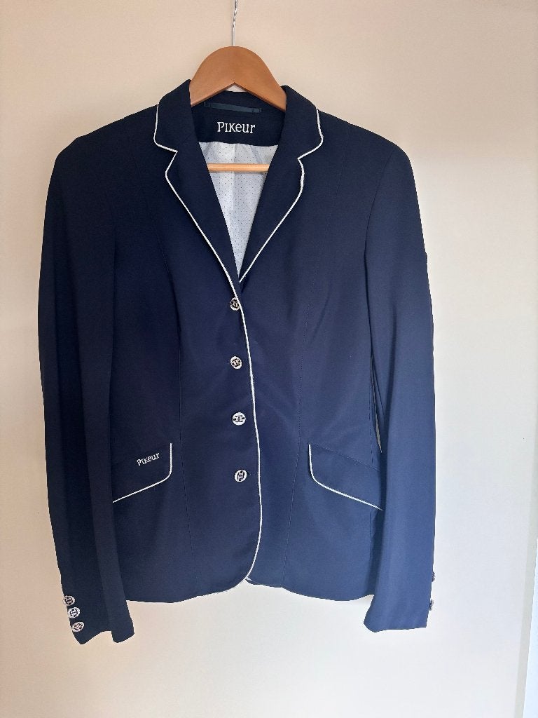 Pikeur Daisy wedstrijdjasje maat 80 / 40 lang donkerblauw, Dieren en Toebehoren, Blauw, Gebruikt, L, Dressuur