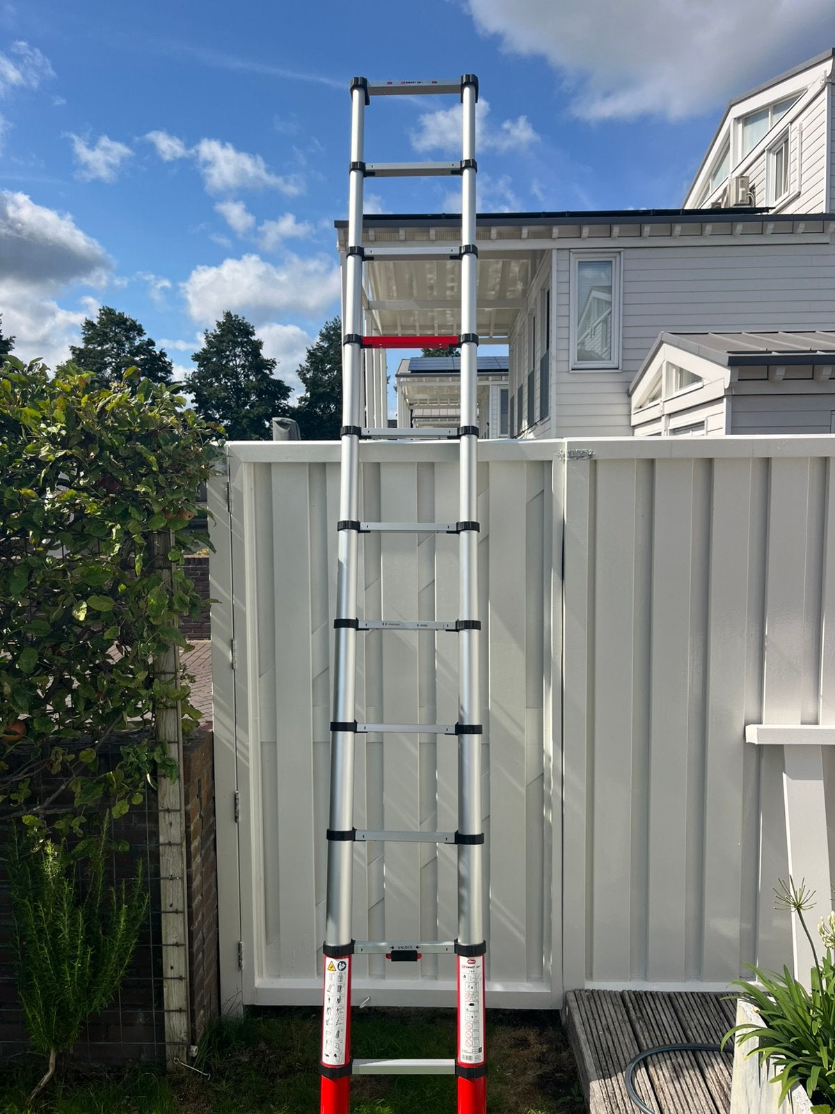 Altrex telescoop ladder smart up to go 11 treden, Ophalen, Zo goed als nieuw, 4 meter of meer
