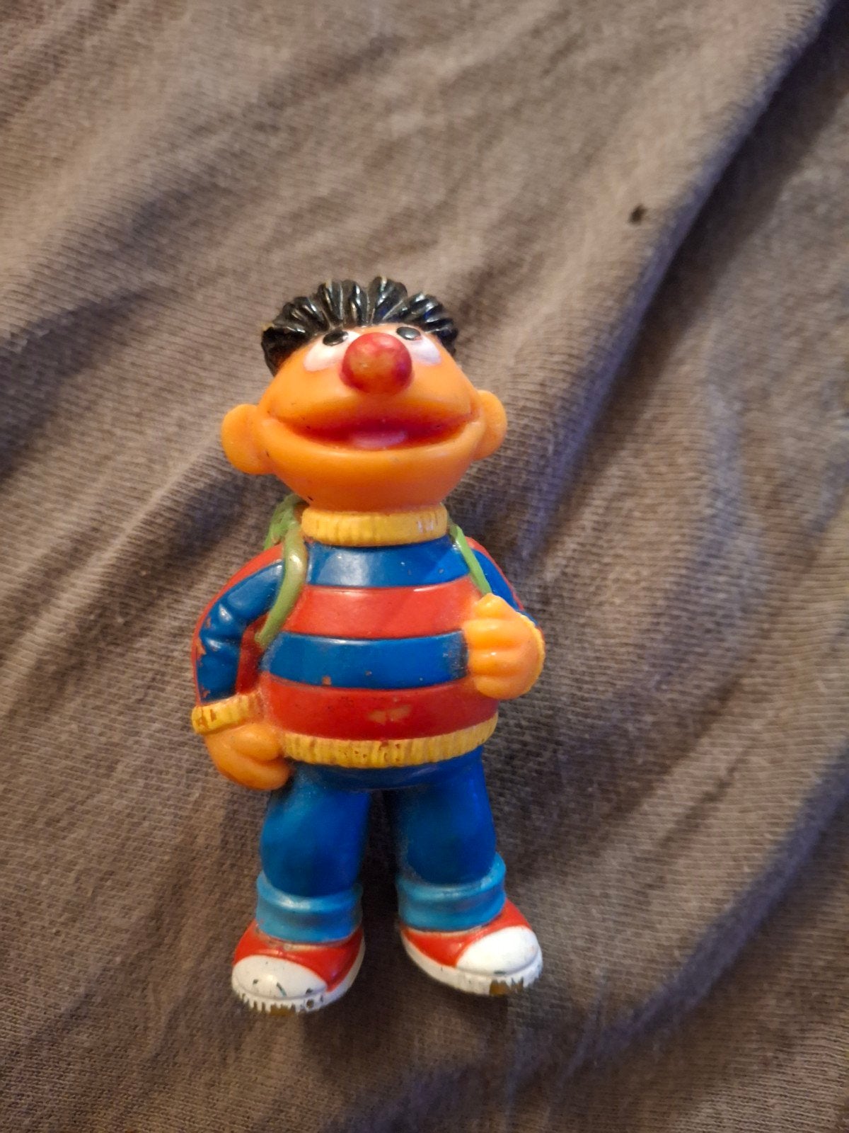 Vintage Sesamstraat Bert figuur met rugzak, Ophalen, Gebruikt