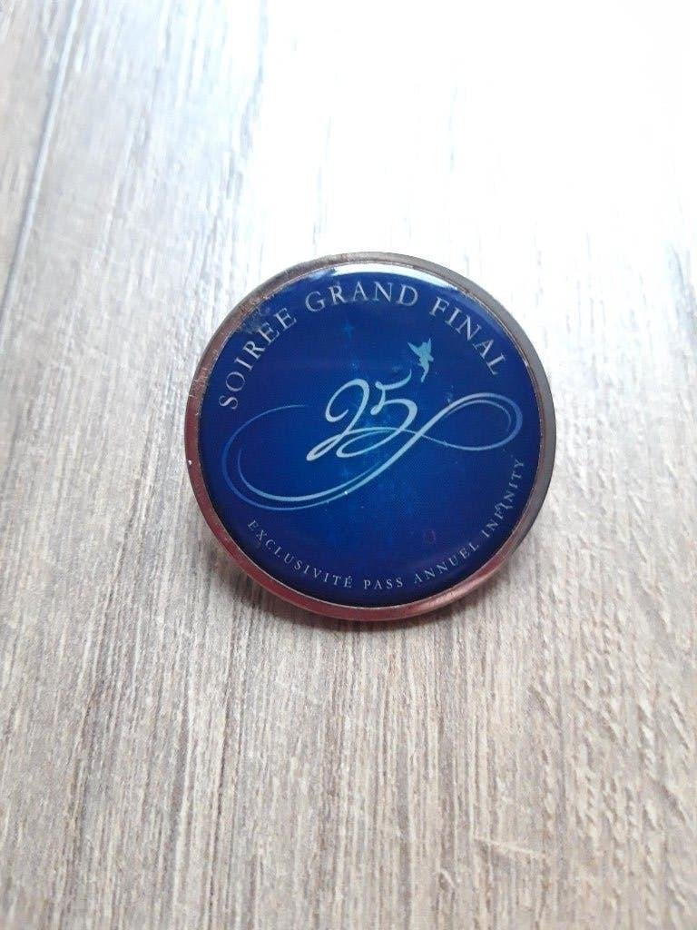 Exclusieve Disneyland Parijs Grand Finale Infinity pin, Ophalen of Verzenden, Overige figuren, Nieuw, Overige typen