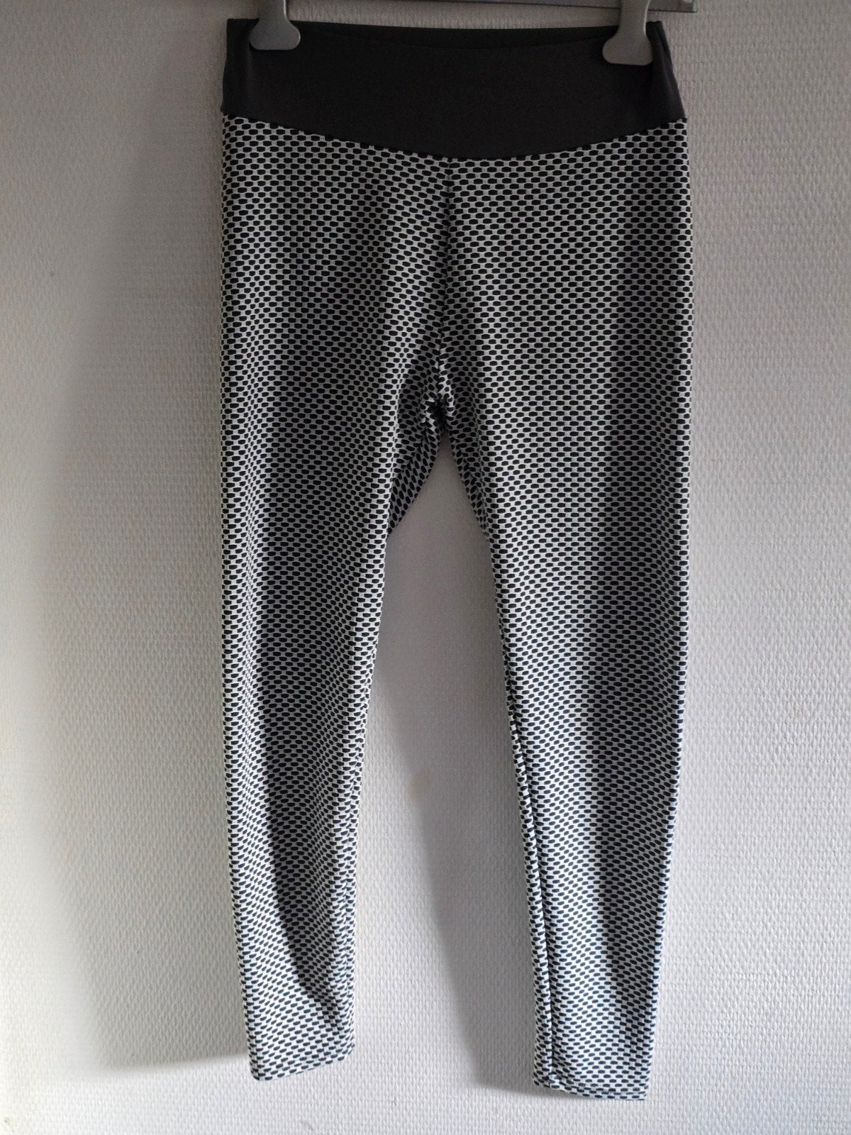 Bella Fit Kiona dames Zwart witte sportlegging met textuur,, Zwart, Maat 46/48 (XL) of groter, Ophalen of Verzenden, Bella Fit Kiona