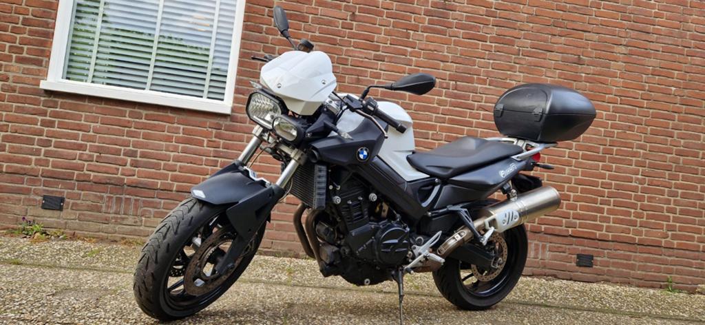 BMW F 800 R - Nette naked met topkoffer, Motoren, Motoren | BMW, 2 cilinders, Occasion, Motorrijbewijs A, Particulier
