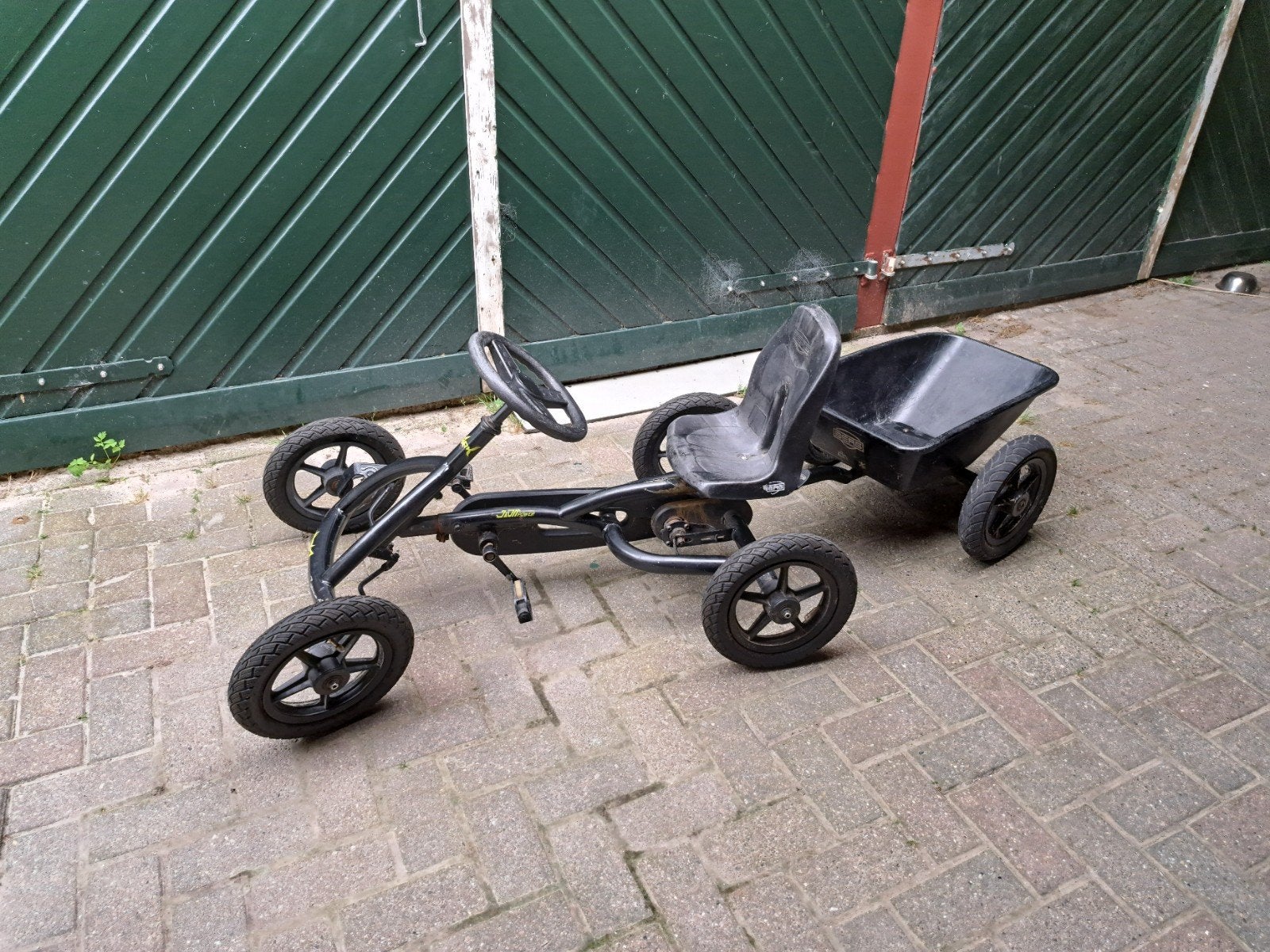 berg buddy zwart met aanhanger, Ophalen, Gebruikt, Berg, Met kar of aanhanger