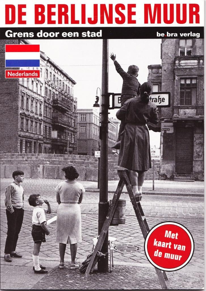 A23 Boek De berlijnse muur grens door de stad 2008, Boeken, Ophalen of Verzenden, Zo goed als nieuw
