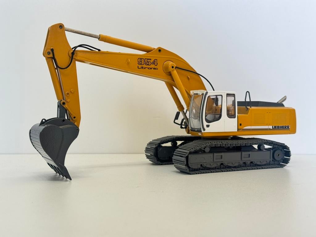 Conrad - Liebherr R954C, Ophalen, Zo goed als nieuw, Hijskraan, Tractor of Landbouw, Conrad