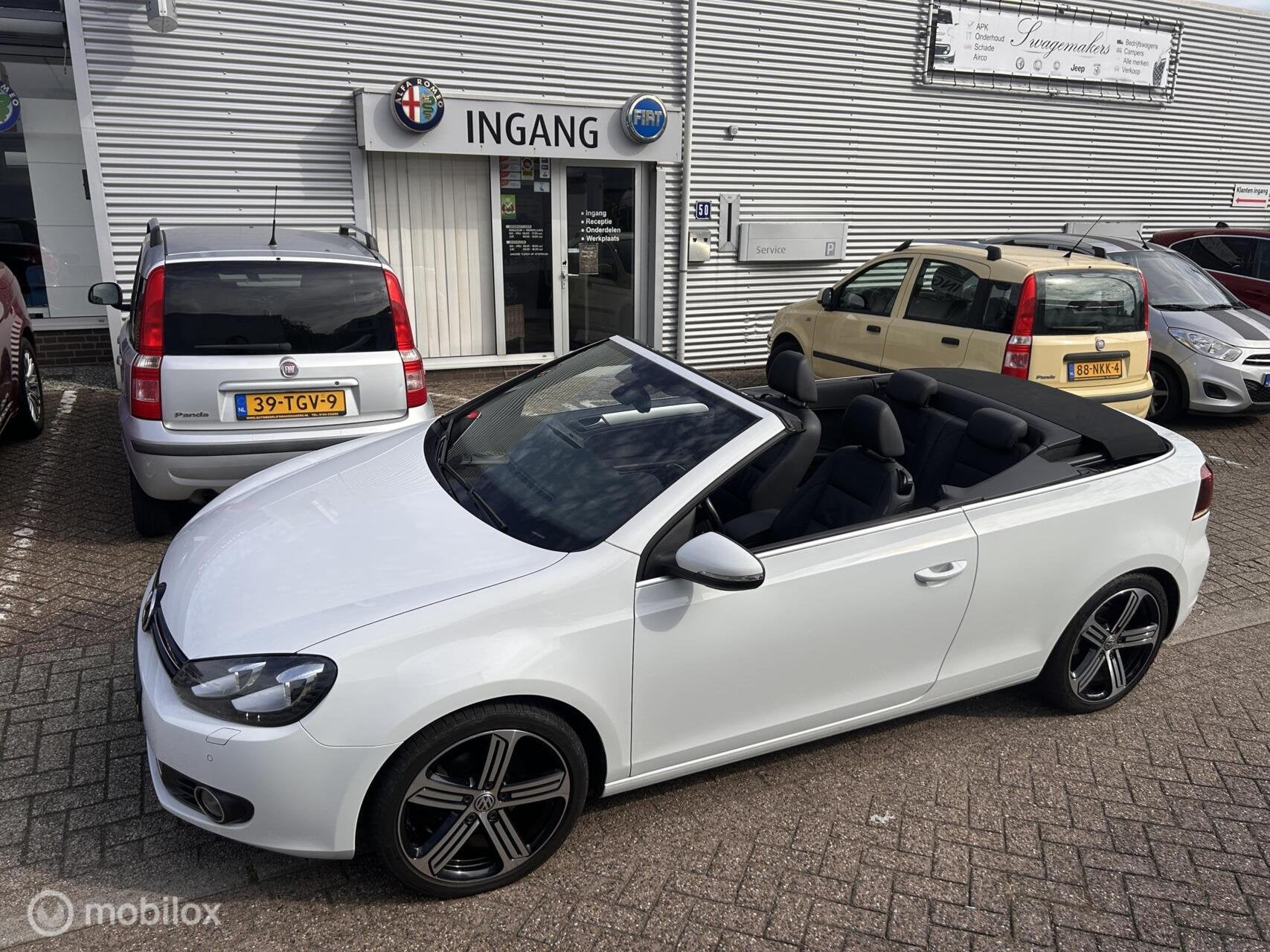 VW Golf 1.2 TSI Highl. Unieke auto lees omschrijving, Voorwielaandrijving, Zwart, 4 cilinders, Met garantie (alle)