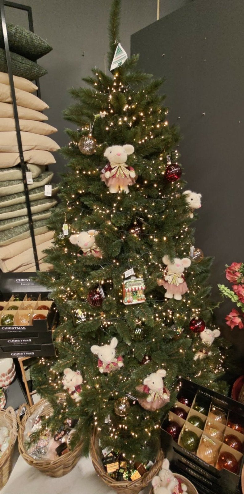 NIEUWE kerstboom 2m30 hoog !, Ophalen of Verzenden, Nieuw