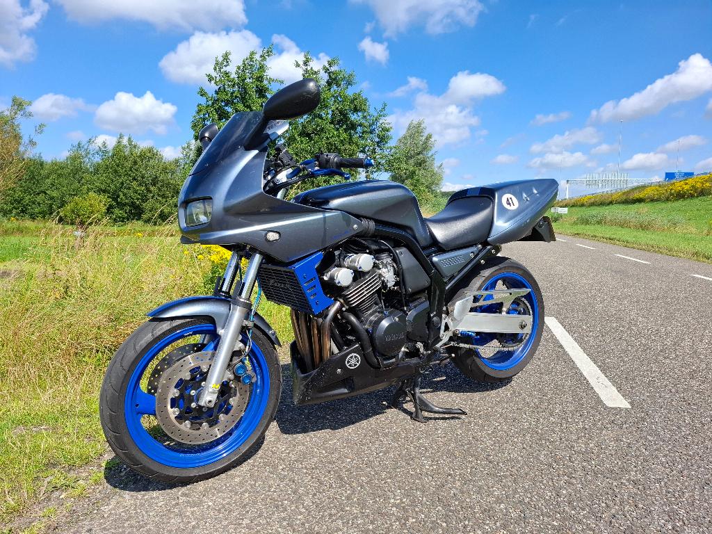 Unieke Yamaha FZS 600 Fazer incl. Garmin Zumo, Motoren, Motoren | Yamaha, 4 cilinders, Motorrijbewijs A, Gebruikt, Particulier