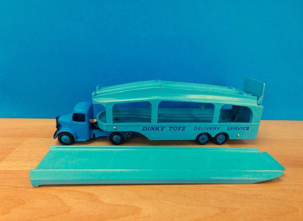 DINKY TOYS No. 982 & 794 PULLMORE CARTRANSPORTER MET OPRIT, Ophalen of Verzenden, Zo goed als nieuw, Bus of Vrachtwagen, Dinky Toys