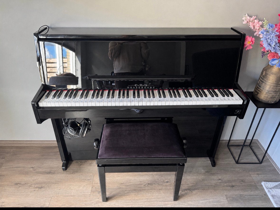 Piano, Ophalen, Zo goed als nieuw, Zwart
