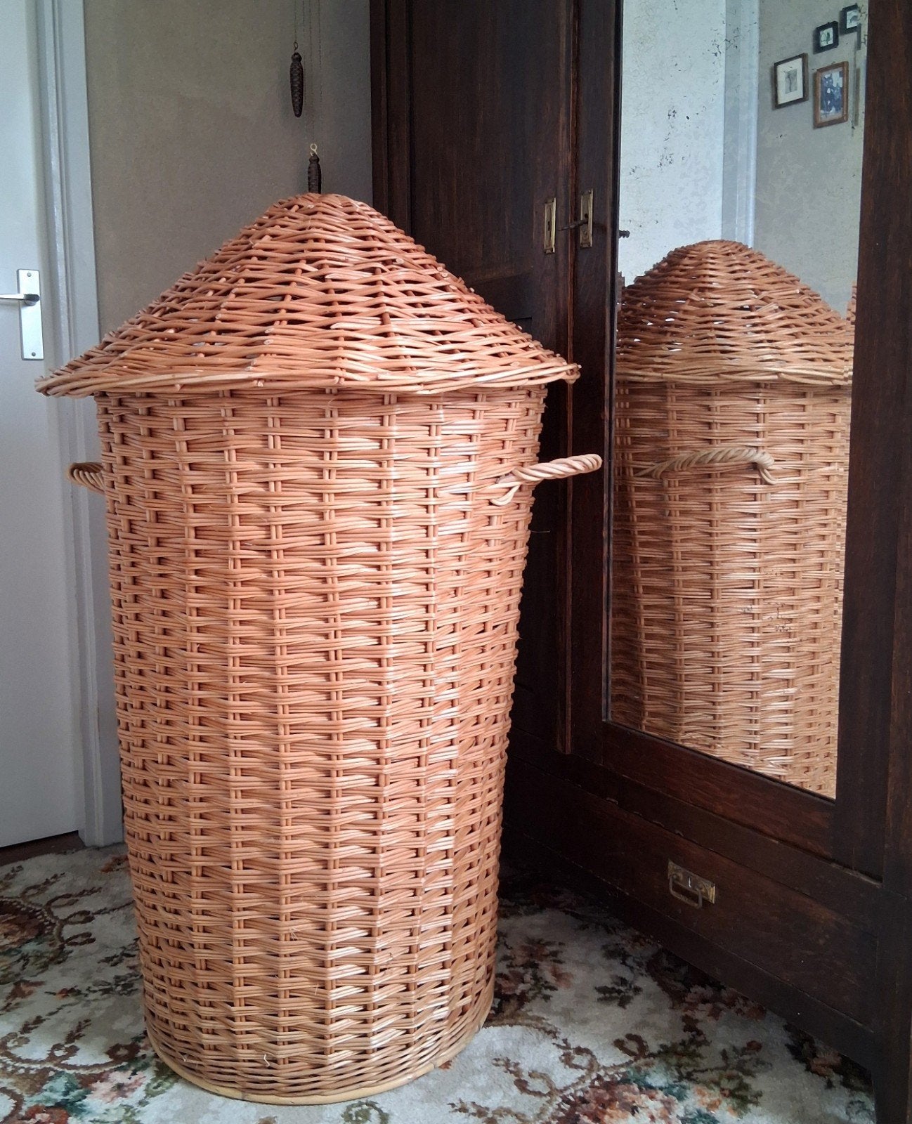 Deze MEEEGA grote vintage rieten wasmand, Ophalen