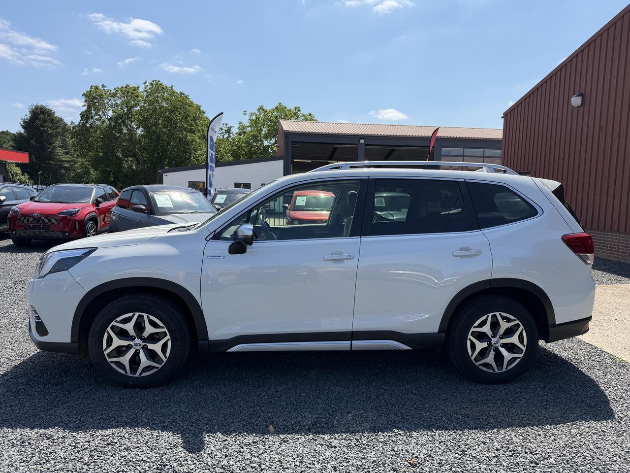 Subaru Forester HEV 2.0i e-BOXER Premium, Auto's, Subaru, Dealer onderhouden, Euro 6, 4 cilinders, 150 pk