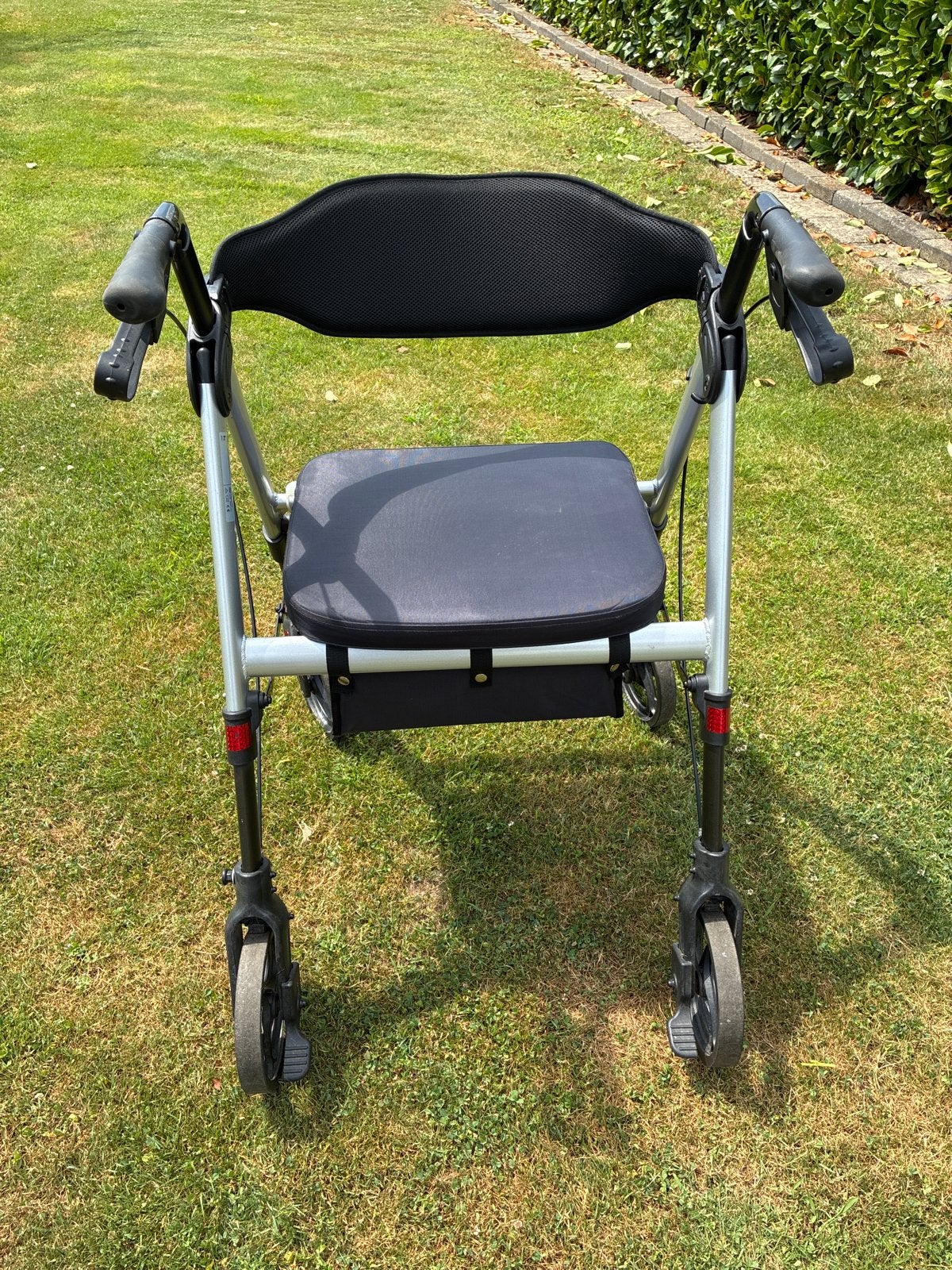 Zo goed als nieuwe rollator., Ophalen, Zo goed als nieuw