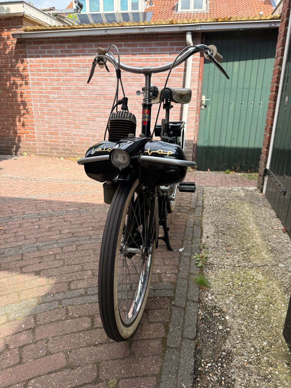 VELOVAP Oldtimer Bromfiets - Zeldzaam en in Topstaat, 0 versnellingen, 49 cc, Maximaal 25 km/u, Ophalen
