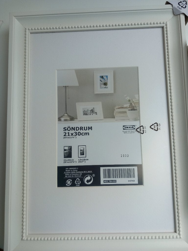 Vier nieuwe witte lijstjes van IKEA, Söndrum, Ophalen, Met ophangsysteem, Nieuw, Fotolijst