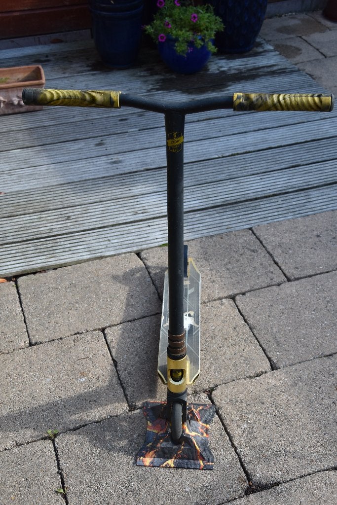 Story High Roller stuntstep 84 cm, Fietsen en Brommers, Steps, Ophalen, Gebruikt, Gewone step, Story