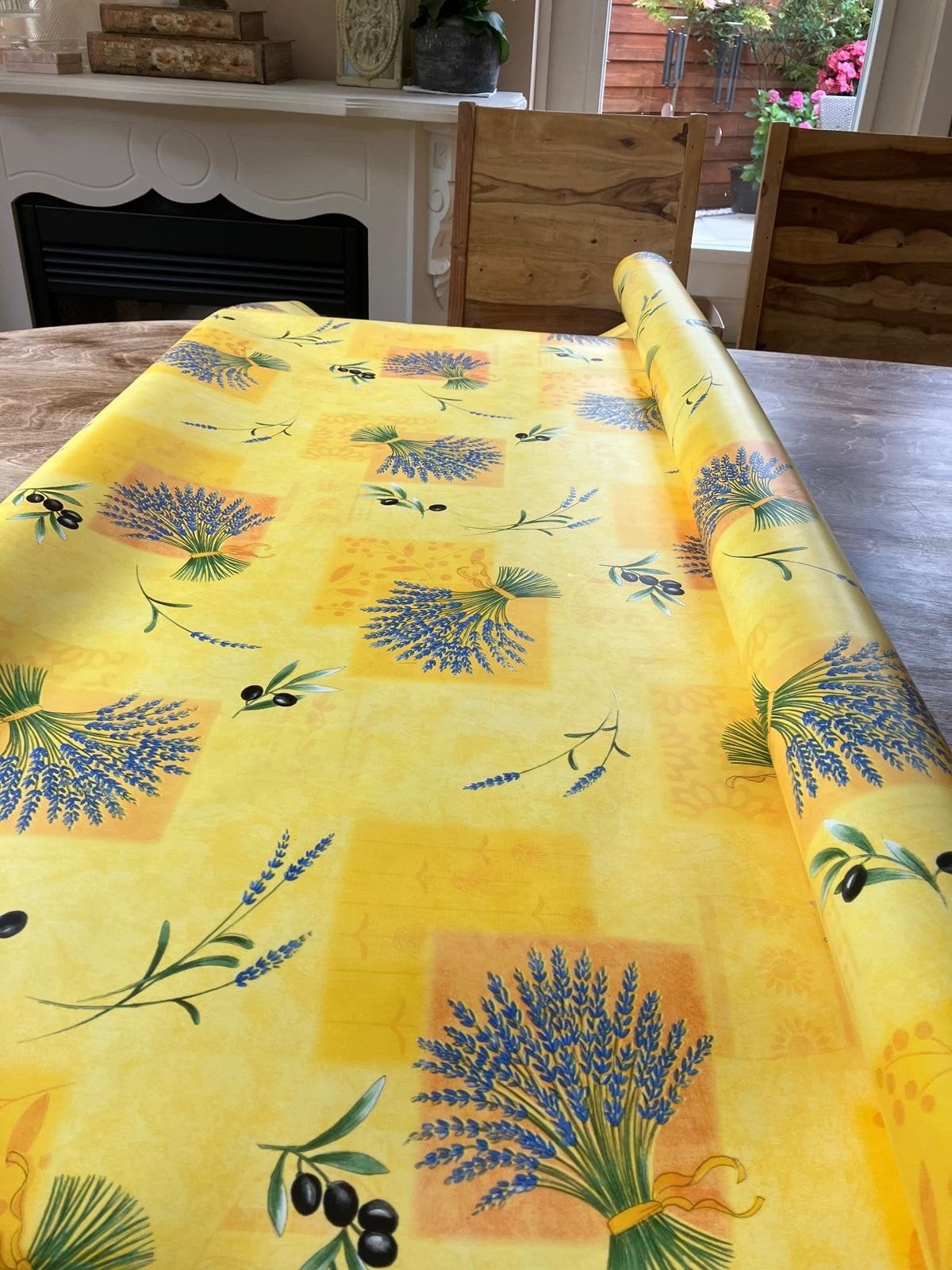 Nieuw Tafelzeil Lavendel en Olijven - Geel, Nieuw, Ophalen of Verzenden, Kunststof, Tafelzeil