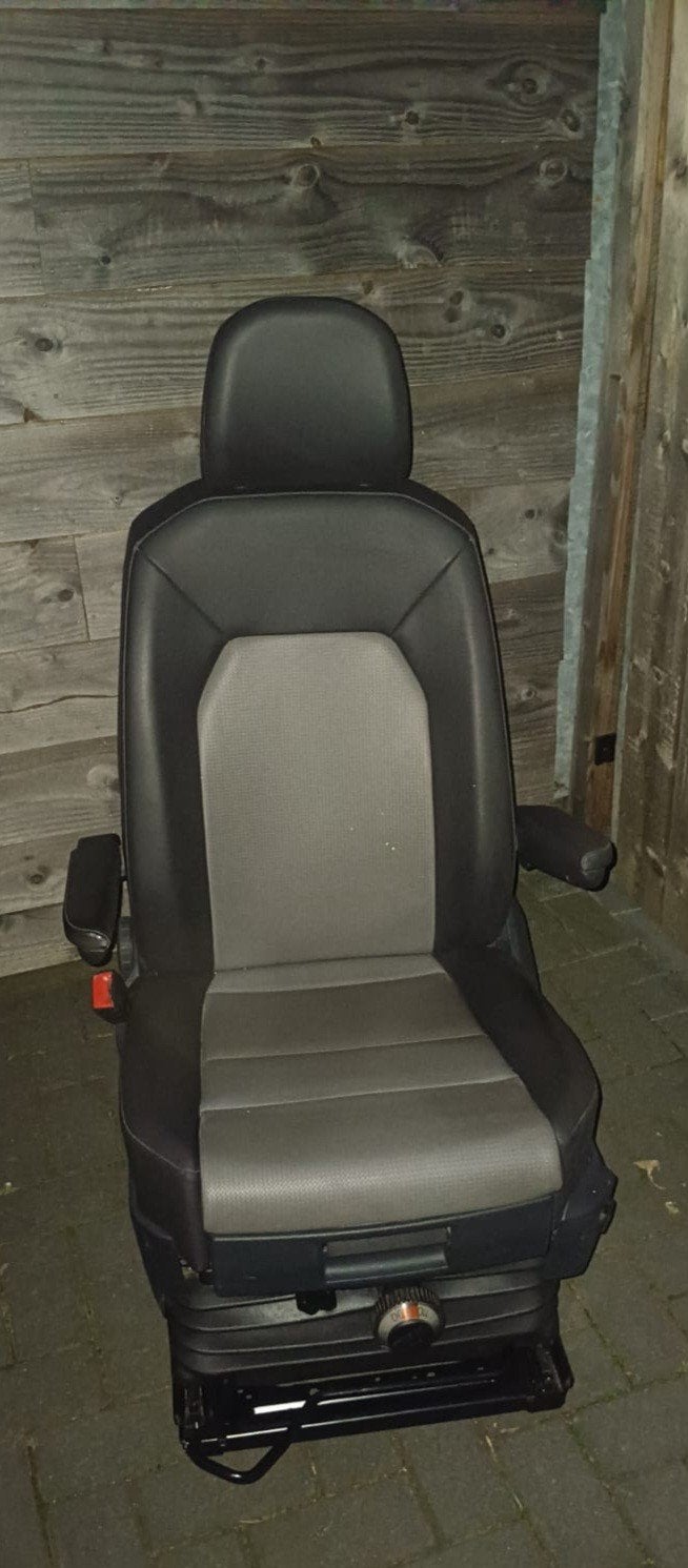 Geveerde, luxe autostoel (skai/leer) Vw Crafter vanaf 2017., Ophalen