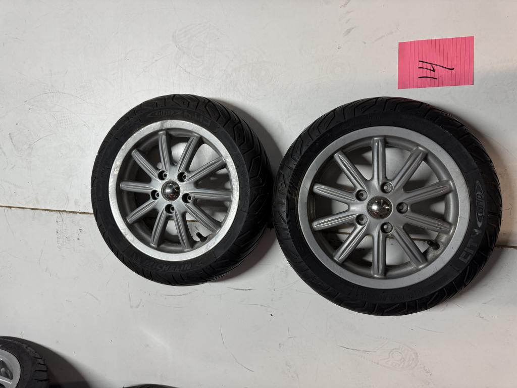 Piaggio MP3 Voorvelgen incl banden 12 inch, Gebruikt, Niet ingevuld, Niet ingevuld, Ophalen