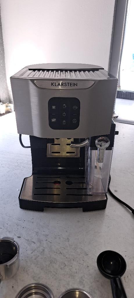 Klarstein koffie/espressomachine met melkopschuimer, Ophalen, Gemalen koffie, 4 tot 10 kopjes, Afneembaar waterreservoir